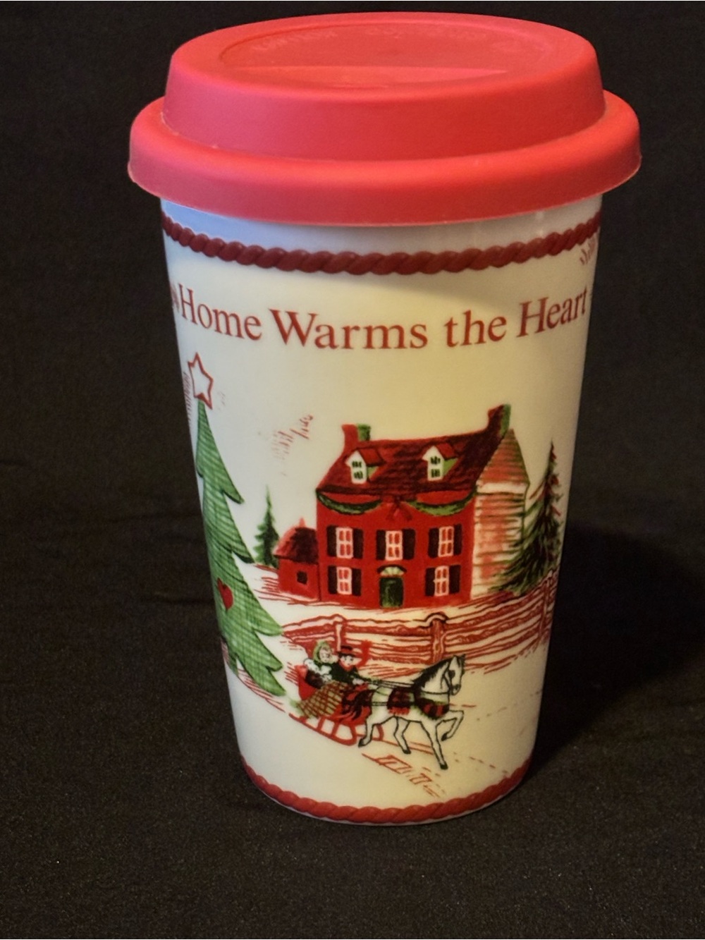 Fitz & Floyd Holiday “HOME WARMS THE HEART” Ceramic Lidded Travel Mug